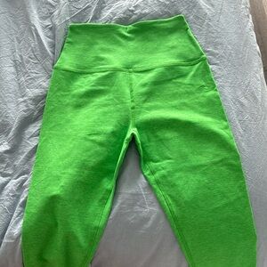 Beyond yoga green crop leggings